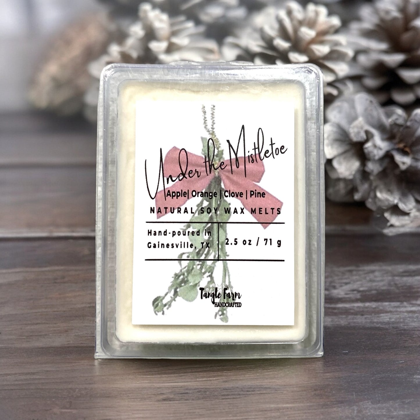 Under the mistletoe wax melt with mistletoe scent